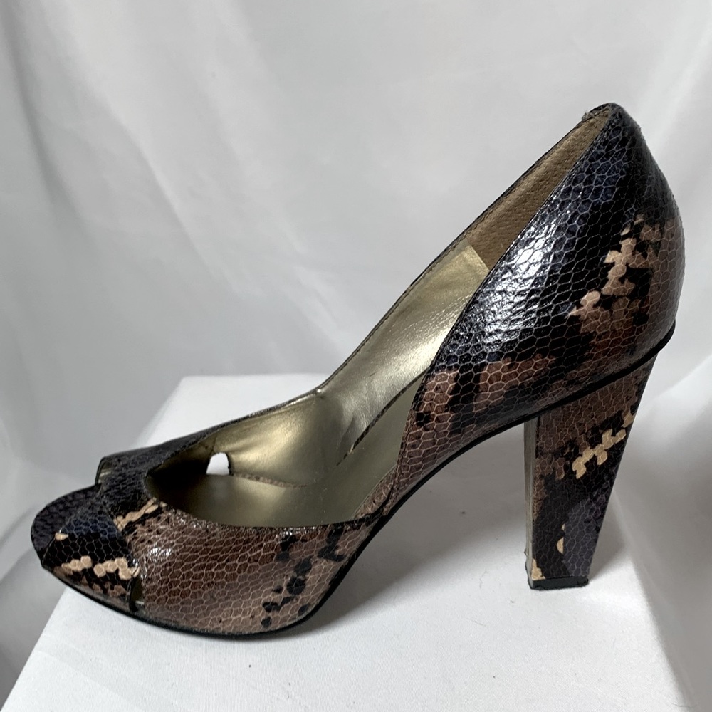 Nine West block heel. Eggplant/tan patterned.  3. 1/2”. Size 7.5